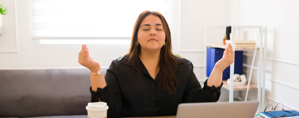 Encuentra el equilibrio: Cómo lidiar con el estrés laboral